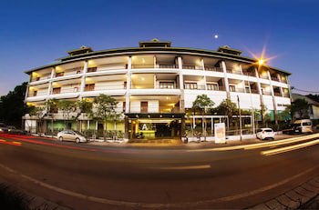 Siam Triangle Hotel