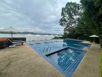 Siam Triangle Hotel