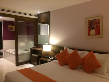 Siam Triangle Hotel
