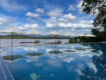 Siam Triangle Hotel