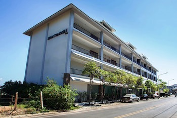 Siam Triangle Hotel