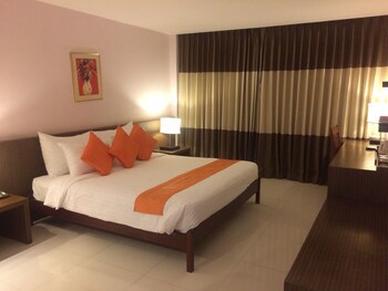 Siam Triangle Hotel