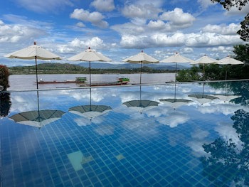 Siam Triangle Hotel