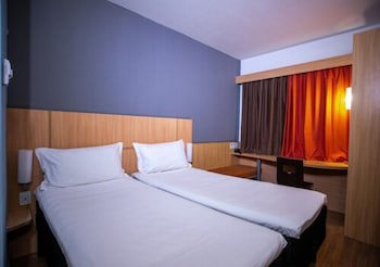 Ibis Petrolina