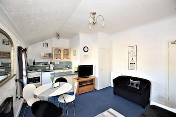Bridle Lodge Apartments