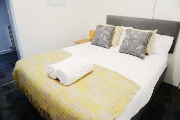 Bridle Lodge Apartments