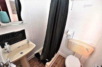 Bridle Lodge Apartments