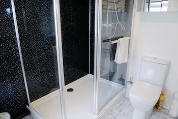 Bridle Lodge Apartments