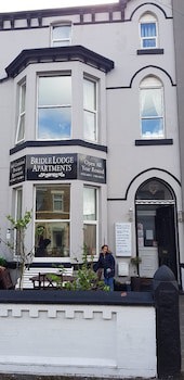 Bridle Lodge Apartments