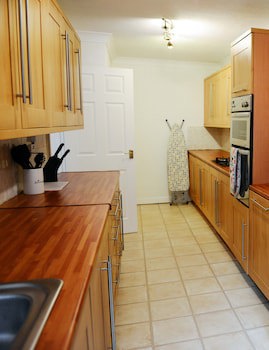 Bridle Lodge Apartments
