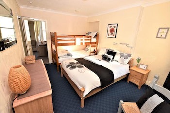 Bridle Lodge Apartments
