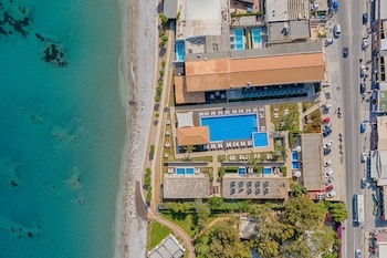 Villa Di Mare Seaside Suites