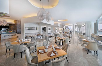 Conrad Abu Dhabi Etihad Towers