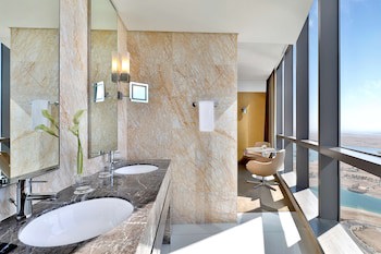 Conrad Abu Dhabi Etihad Towers