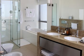 Conrad Abu Dhabi Etihad Towers