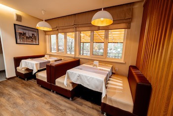 Chagala Uralsk Hotel
