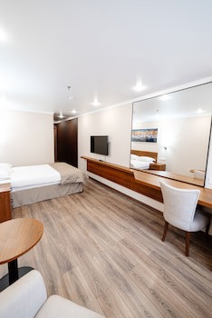 Chagala Uralsk Hotel