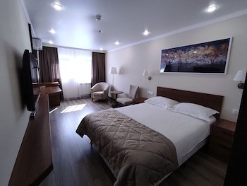 Chagala Uralsk Hotel
