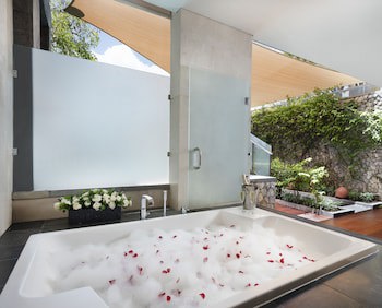 Anantara Uluwatu Bali Resort