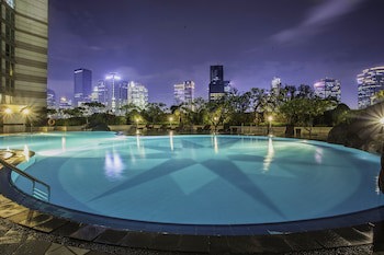 Batavia Apartments, Hotel & Service Residences