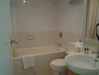 Batavia Apartments, Hotel & Service Residences