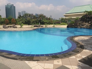 Batavia Apartments, Hotel & Service Residences