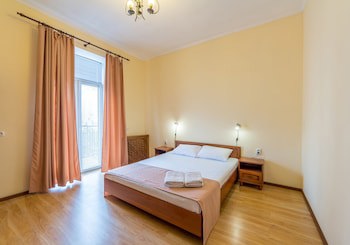 Central Dayflat Apartments