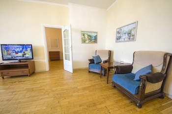 Central Dayflat Apartments