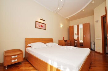 Central Dayflat Apartments