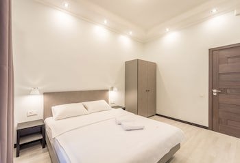Central Dayflat Apartments