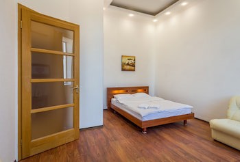 Central Dayflat Apartments
