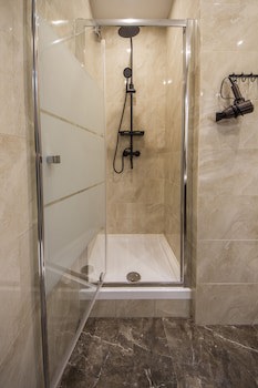 Central Dayflat Apartments