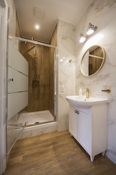 Central Dayflat Apartments