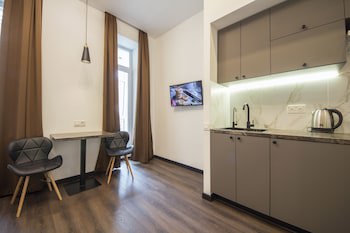 Central Dayflat Apartments
