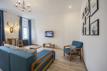 Central Dayflat Apartments