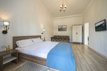 Central Dayflat Apartments