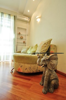 Central Dayflat Apartments