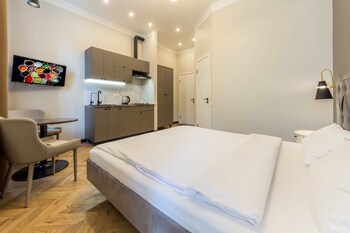 Central Dayflat Apartments