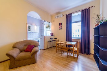 Central Dayflat Apartments