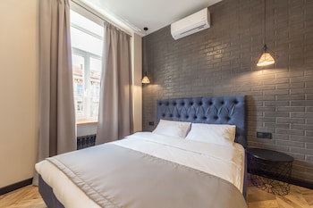 Central Dayflat Apartments