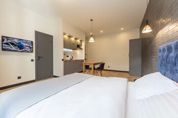 Central Dayflat Apartments