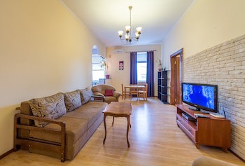 Central Dayflat Apartments
