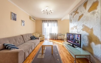 Central Dayflat Apartments