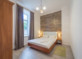 Central Dayflat Apartments