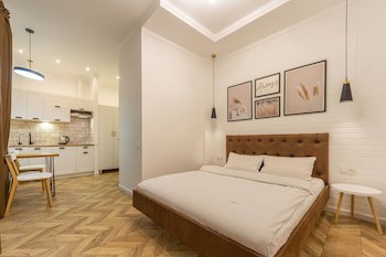 Central Dayflat Apartments