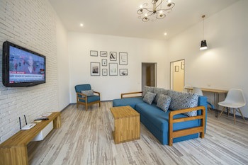 Central Dayflat Apartments