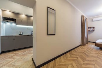 Central Dayflat Apartments