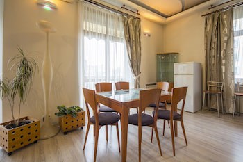 Central Dayflat Apartments
