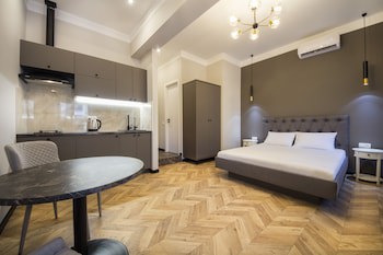 Central Dayflat Apartments