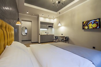 Central Dayflat Apartments